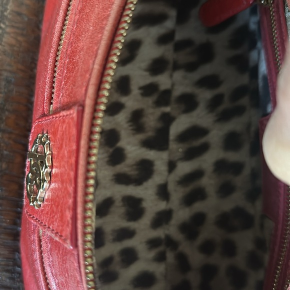 Roberto Cavalli Vibrant Red Shoulder Bag with Glossy Finish and Gold Hardware - Picture 9 of 9